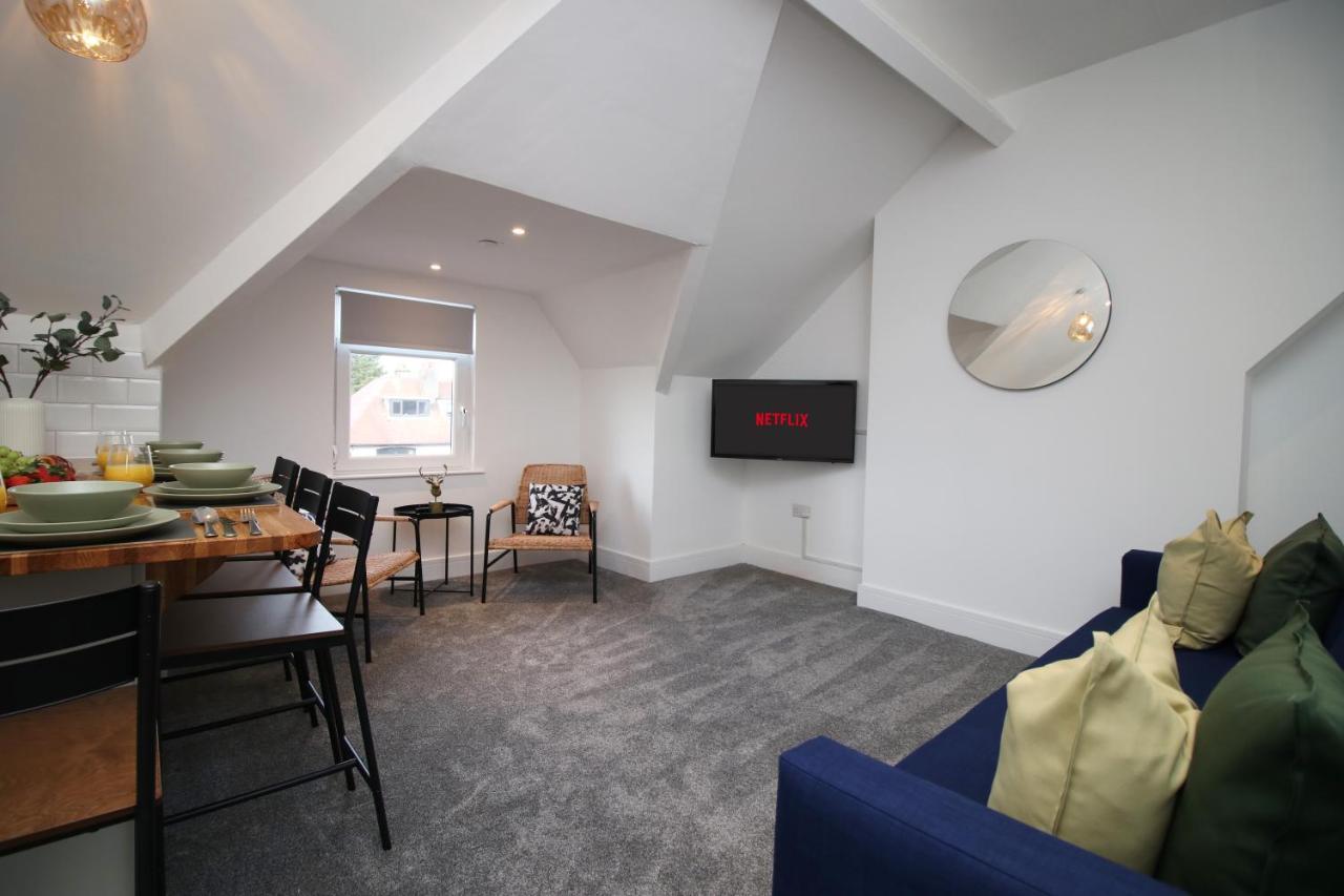 No 49 City Apartments, Perfect For Business And Leisure Stays, 10 Min Drive Into City Centre, Easy Access To Local Transport, 1Br And 2Br Available, Free Parking Cardiff Bagian luar foto