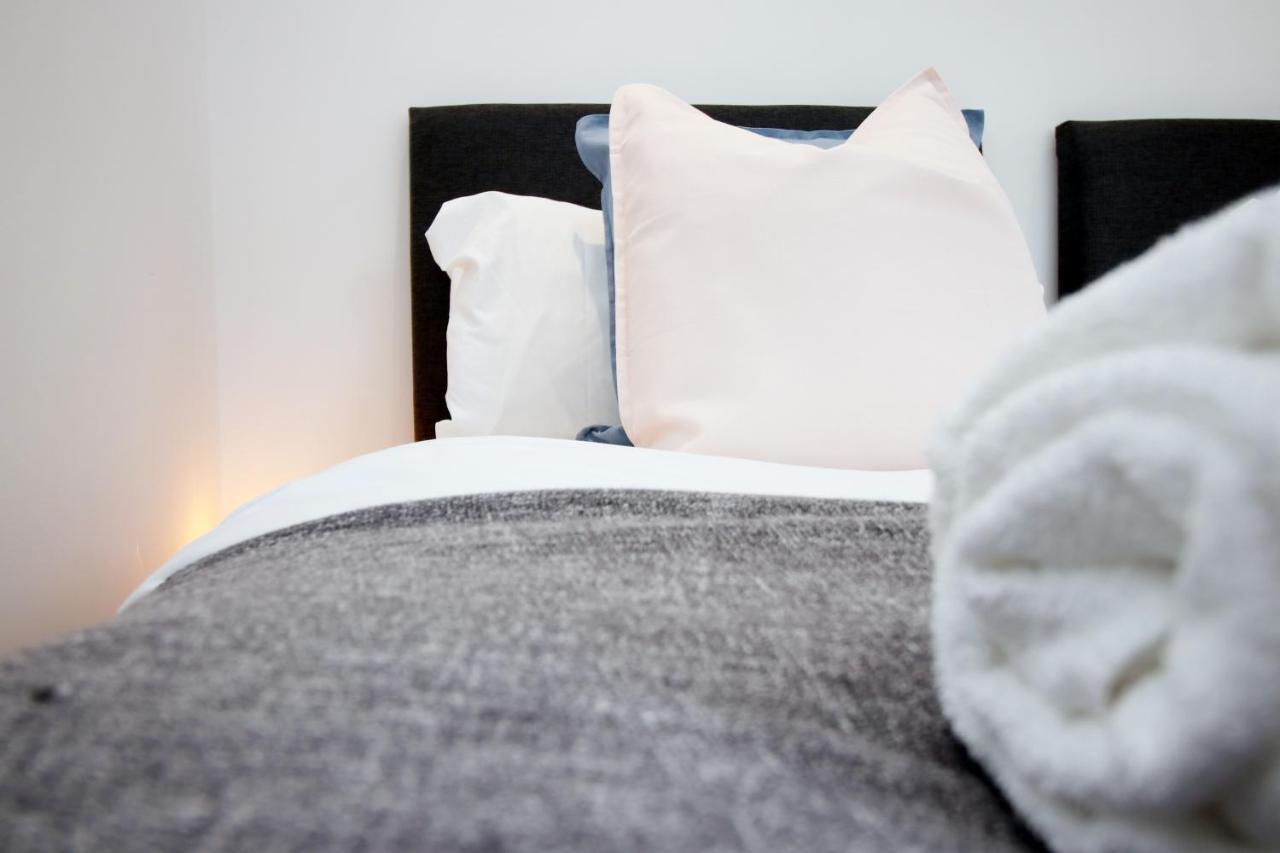 No 49 City Apartments, Perfect For Business And Leisure Stays, 10 Min Drive Into City Centre, Easy Access To Local Transport, 1Br And 2Br Available, Free Parking Cardiff Bagian luar foto