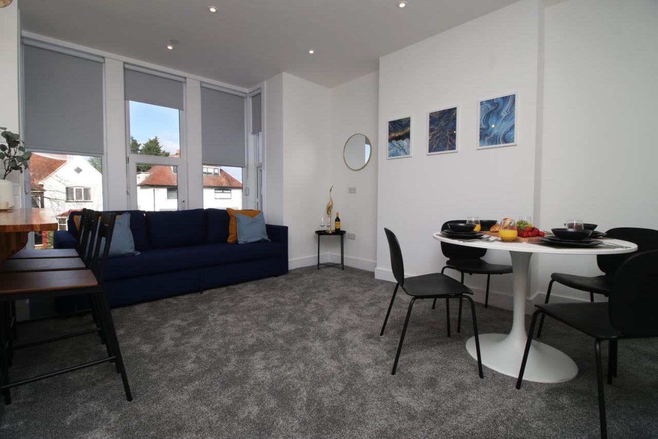 No 49 City Apartments, Perfect For Business And Leisure Stays, 10 Min Drive Into City Centre, Easy Access To Local Transport, 1Br And 2Br Available, Free Parking Cardiff Bagian luar foto