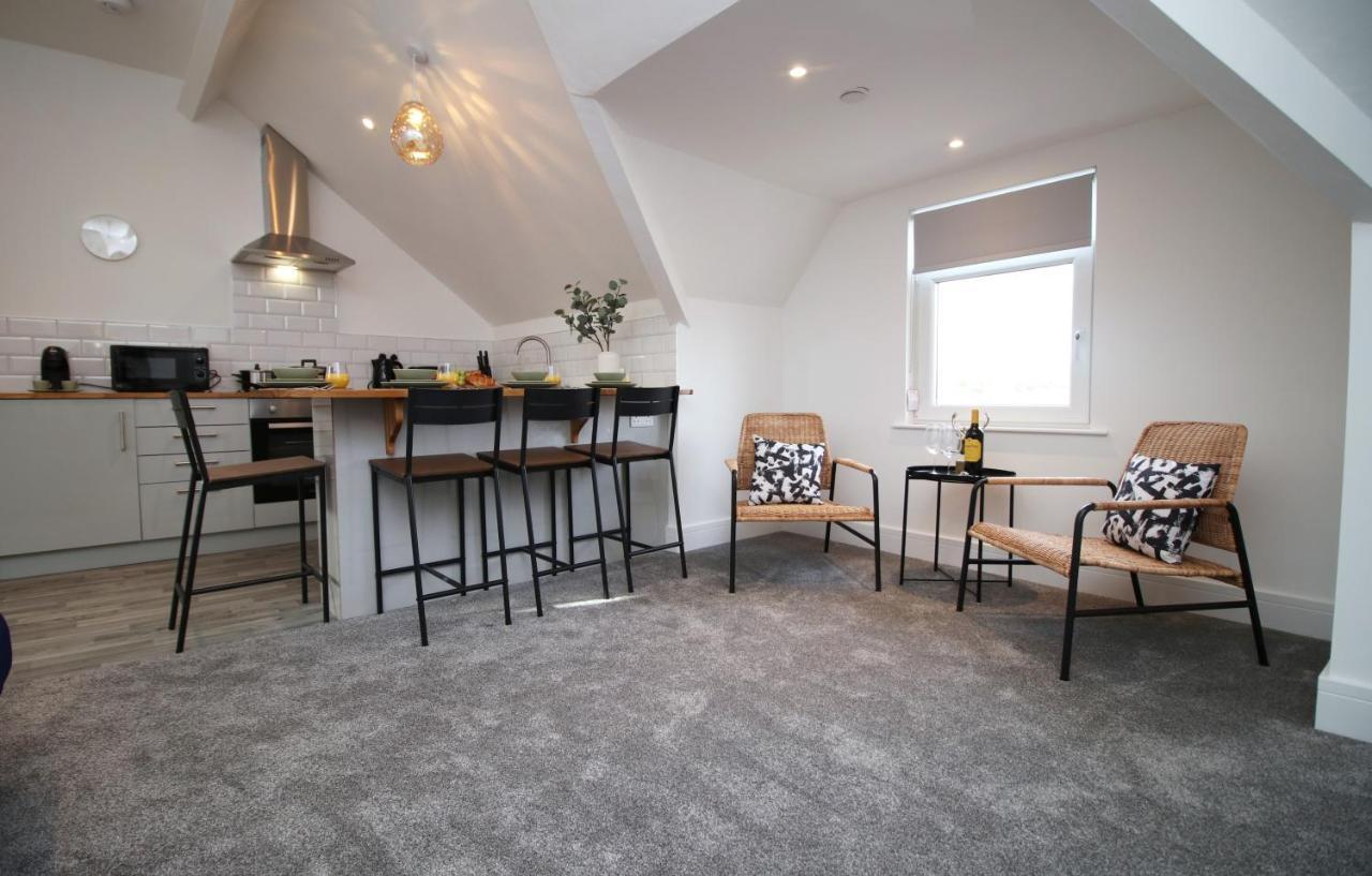 No 49 City Apartments, Perfect For Business And Leisure Stays, 10 Min Drive Into City Centre, Easy Access To Local Transport, 1Br And 2Br Available, Free Parking Cardiff Bagian luar foto