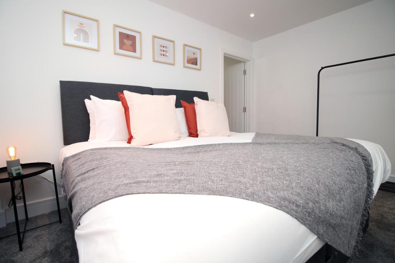 No 49 City Apartments, Perfect For Business And Leisure Stays, 10 Min Drive Into City Centre, Easy Access To Local Transport, 1Br And 2Br Available, Free Parking Cardiff Bagian luar foto