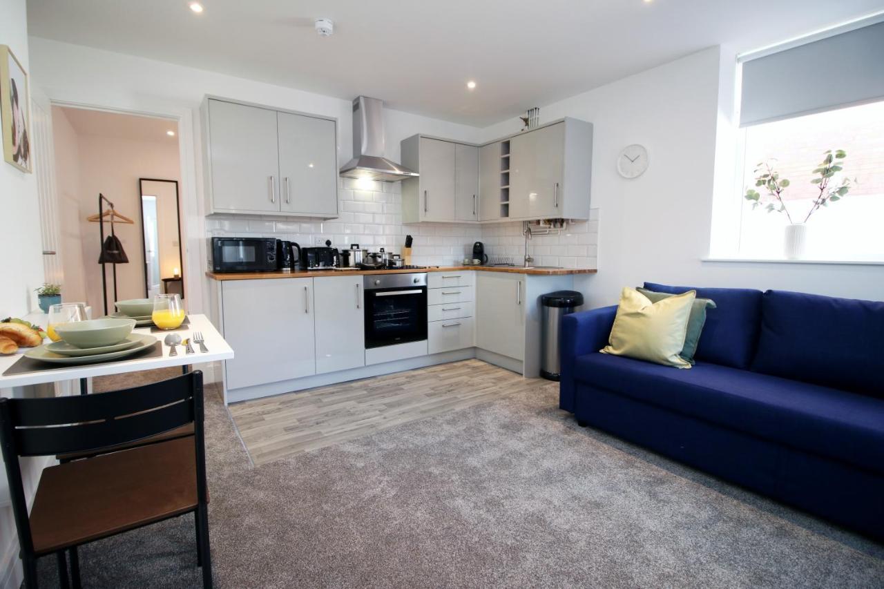 No 49 City Apartments, Perfect For Business And Leisure Stays, 10 Min Drive Into City Centre, Easy Access To Local Transport, 1Br And 2Br Available, Free Parking Cardiff Bagian luar foto