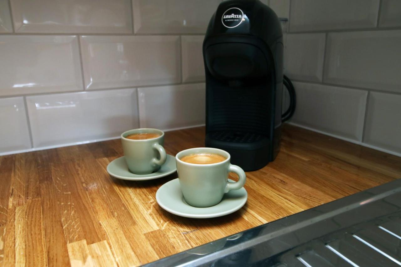 No 49 City Apartments, Perfect For Business And Leisure Stays, 10 Min Drive Into City Centre, Easy Access To Local Transport, 1Br And 2Br Available, Free Parking Cardiff Bagian luar foto