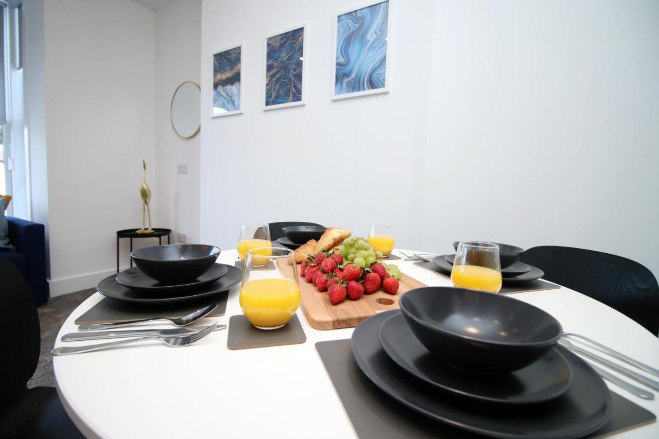 No 49 City Apartments, Perfect For Business And Leisure Stays, 10 Min Drive Into City Centre, Easy Access To Local Transport, 1Br And 2Br Available, Free Parking Cardiff Bagian luar foto