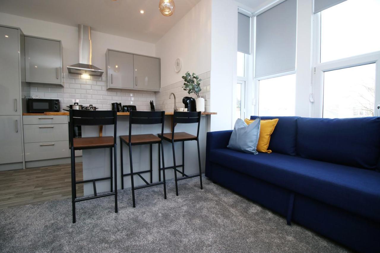 No 49 City Apartments, Perfect For Business And Leisure Stays, 10 Min Drive Into City Centre, Easy Access To Local Transport, 1Br And 2Br Available, Free Parking Cardiff Bagian luar foto